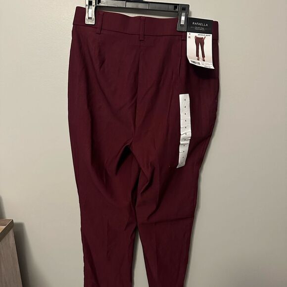 Rafaella Pants - NWT Rafaella Pull-On Belt Loops w/ Pockets Stretch Ankle Pant - Windsor Wine